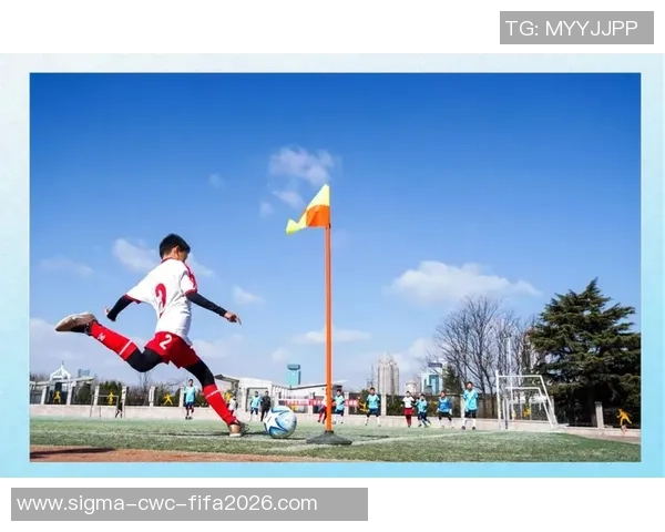 热爱足球的我希望加入学校足球队共同追逐梦想与荣耀